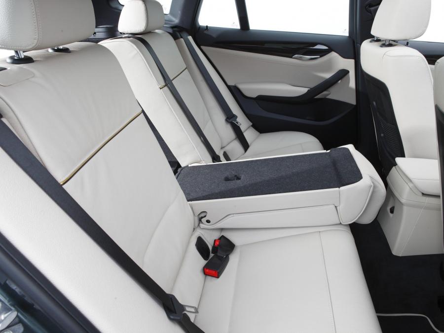  BMW X1 sDrive 2.0d 2010 года  (AU) (фото 7 из 8)